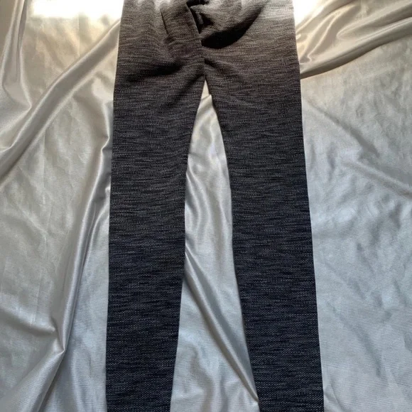 Last chance 🌹Lululemon wunder under space grey - Picture 4 of 5